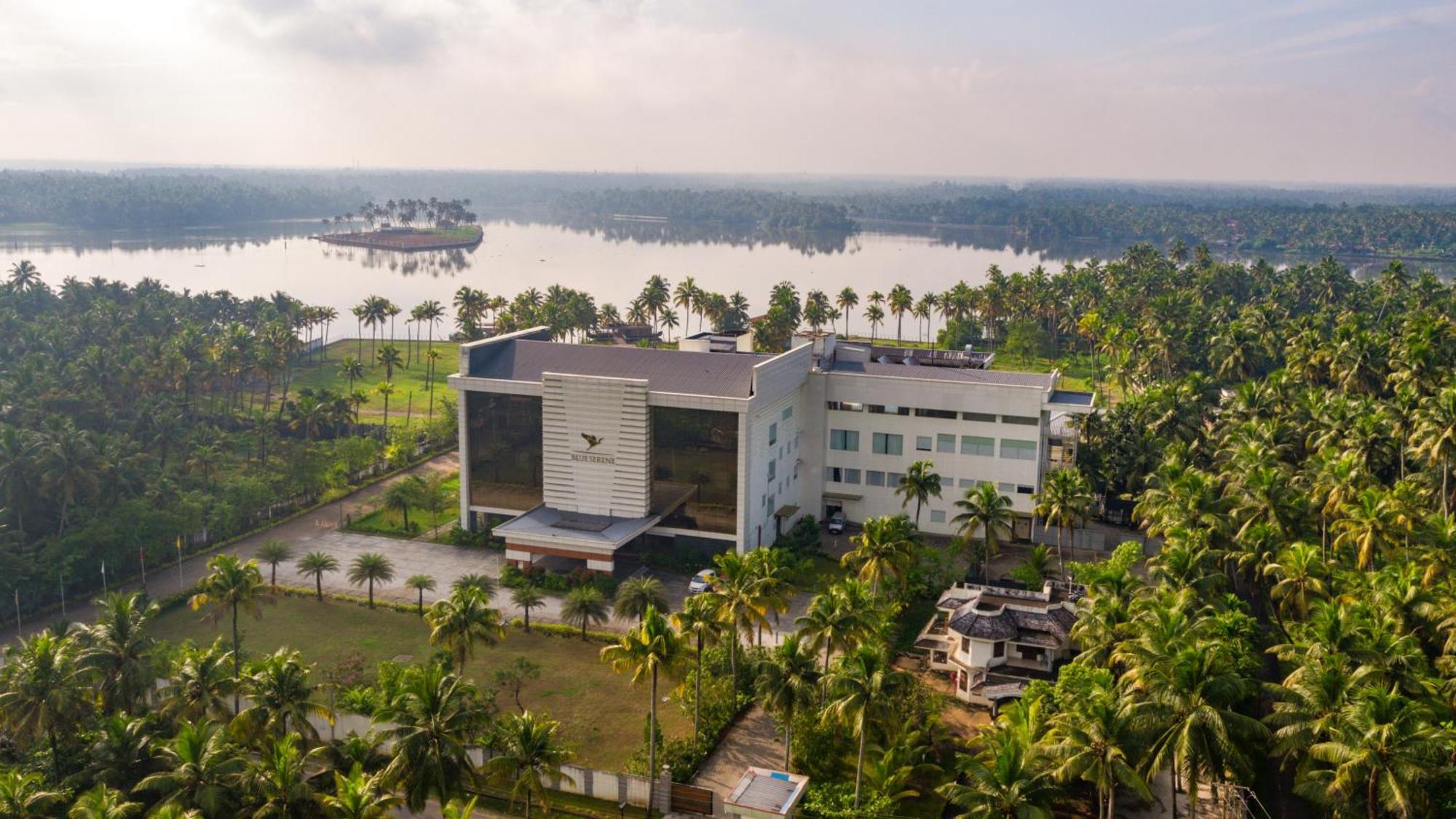 Blue Serene Resort Guruvāyūr Exteriér fotografie